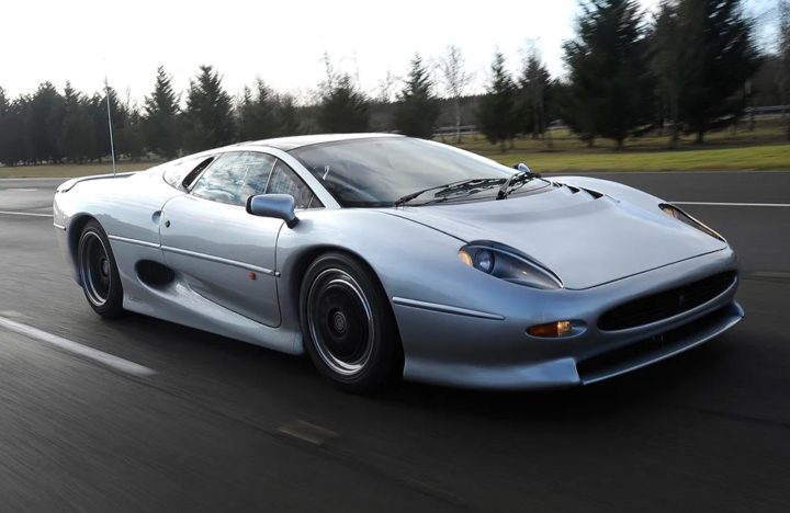 Jaguar XJ220